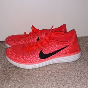 Nike Women's free Rn distance running shoes